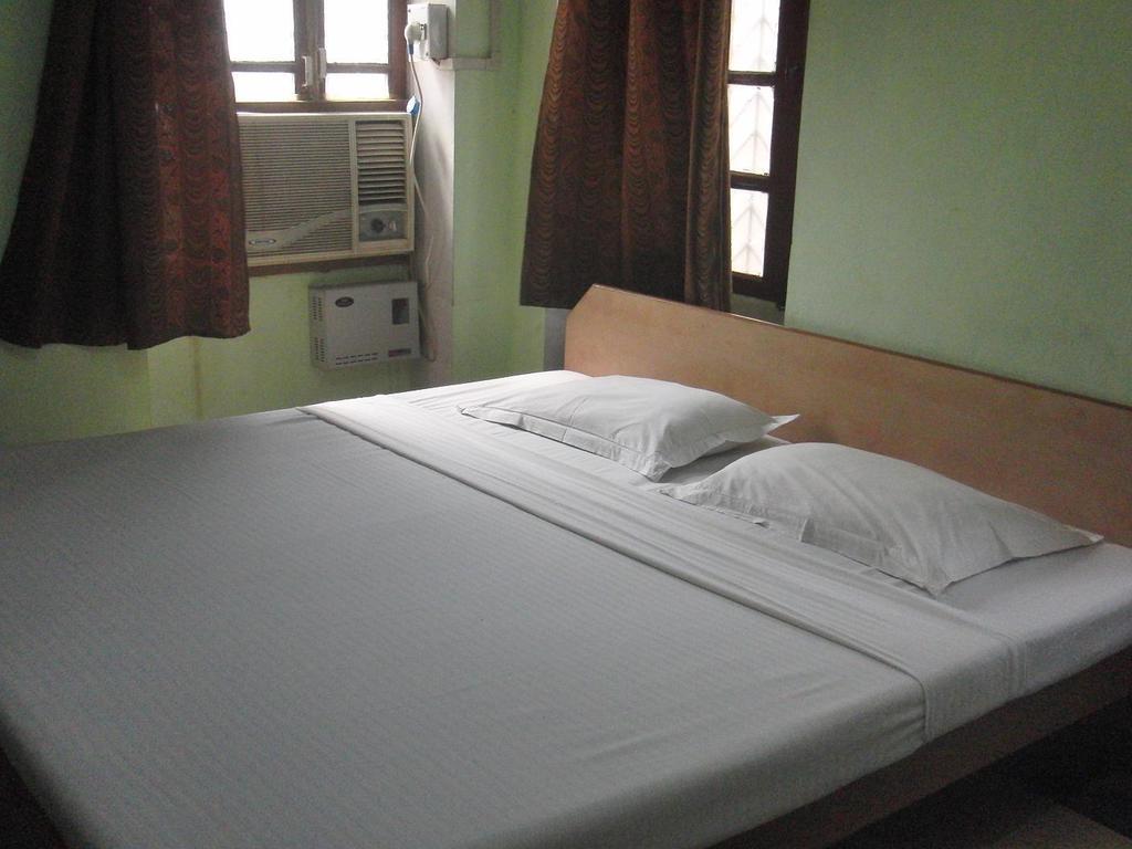 ורנאסי Shivakashi Guest House חדר תמונה