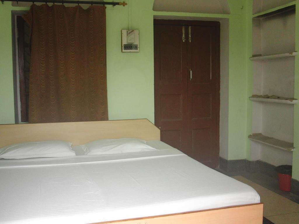 ורנאסי Shivakashi Guest House מראה חיצוני תמונה